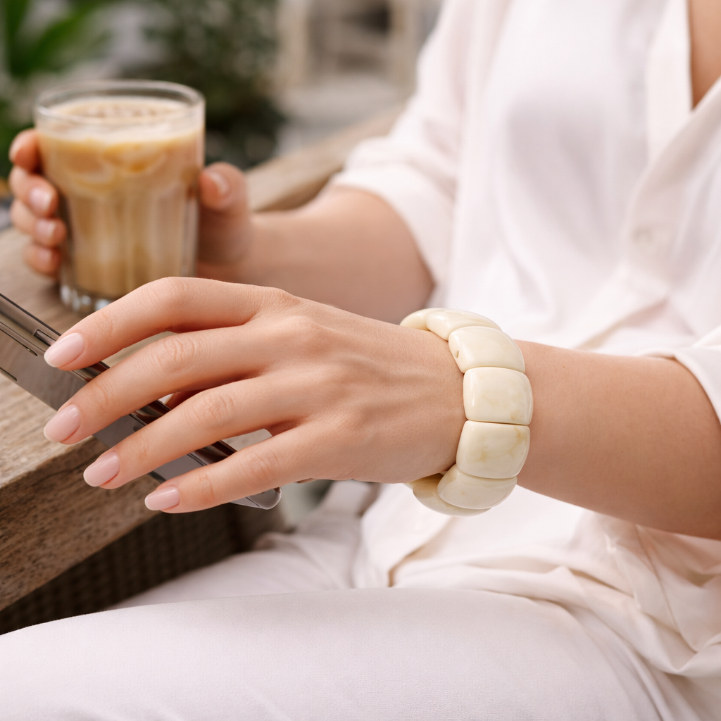 Wide Resin Stretch Bracelet
