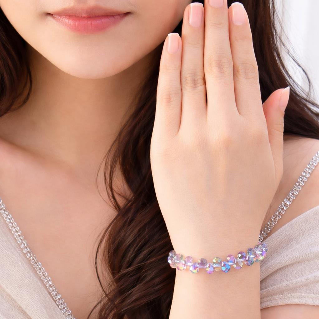 Elegant Gold-Plated Chain with Crystal Detailing