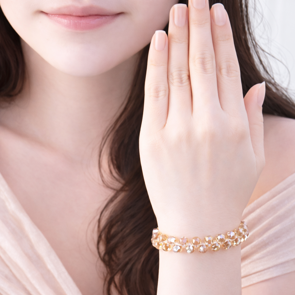 Elegant Gold-Plated Chain with Crystal Detailing